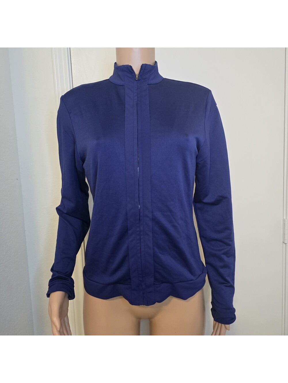 Vintage Women's Atletica EG-XL Blue Athletic Workout Long Sleeve Top